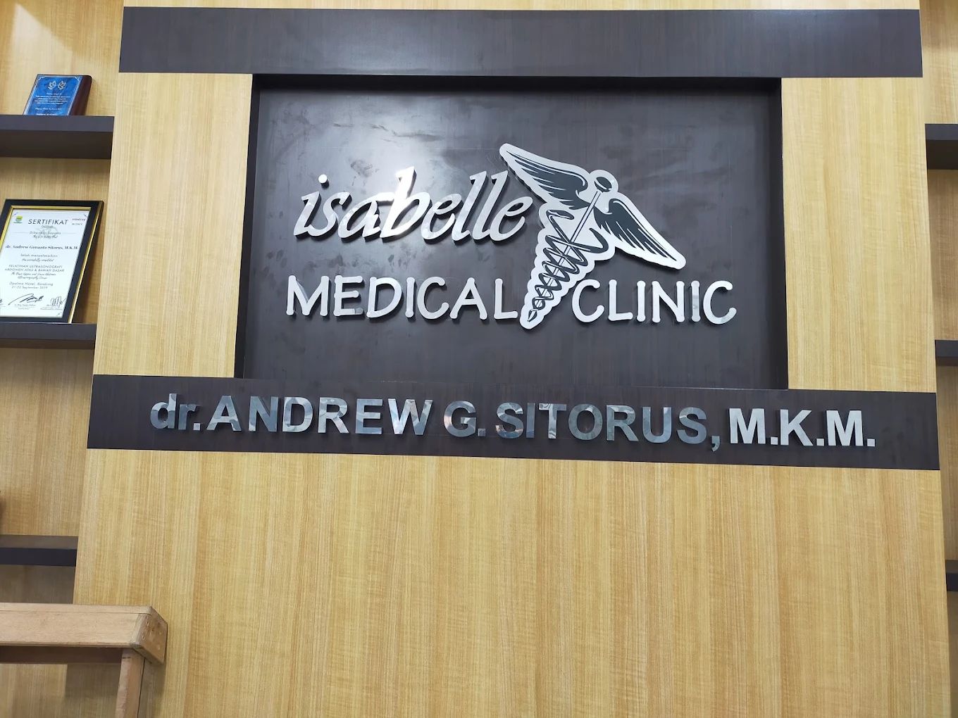 Isabelle Medical Clinic Reception
